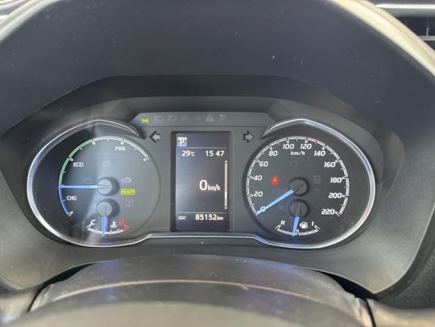 TOYOTA Yaris 100h Chic  