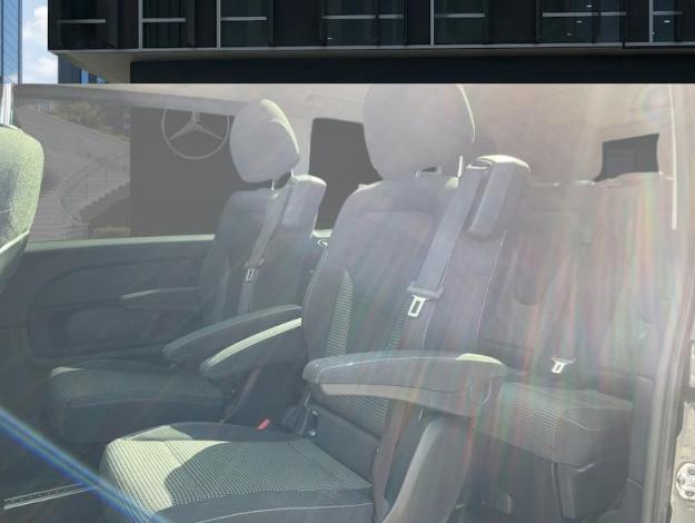 MERCEDES-BENZ  Třída V V 300D  4MATIC Panorama nez.top. (8/10)