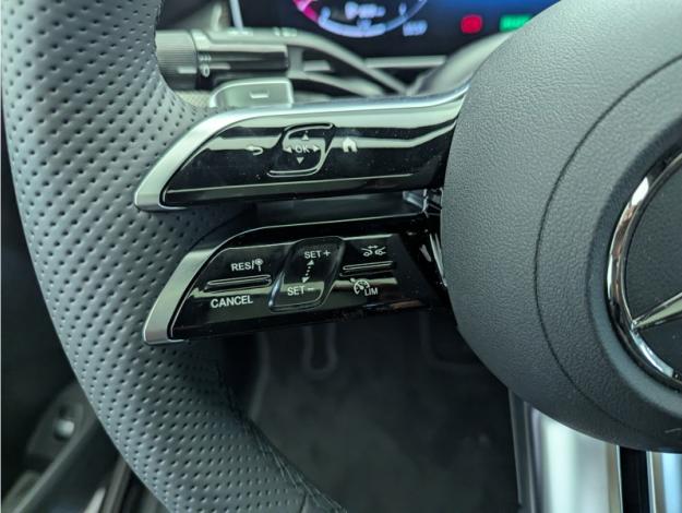 MERCEDES-BENZ GLC Coupé GLC 300 de Hybrid EQ 4MATIC Coupé AMG Line +  GLC 300 d e Hybrid EQ 4MATIC Coupé AMG Line +