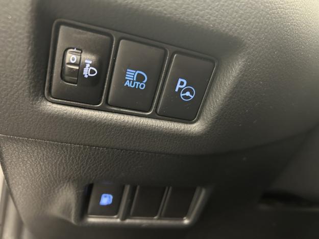 TOYOTA C-HR 1.8 HYBRIDE 122 GRAPHIC  