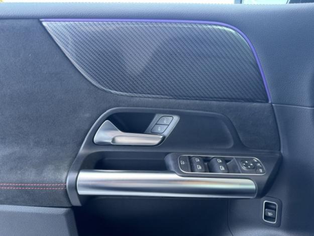 MERCEDES-BENZ Classe B 200 AMG Line Edition  