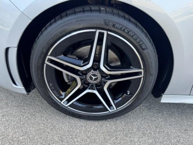 MERCEDES-BENZ Classe B 200 AMG Line Edition  