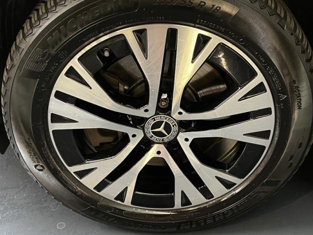 MERCEDES-BENZ GLB 200 d Business Line  
