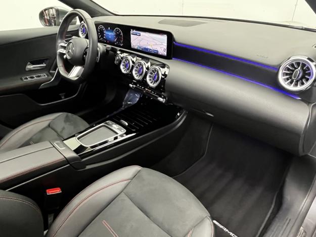 MERCEDES-BENZ Classe A 180 AMG Line  