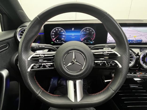 MERCEDES-BENZ Classe A 180 AMG Line  
