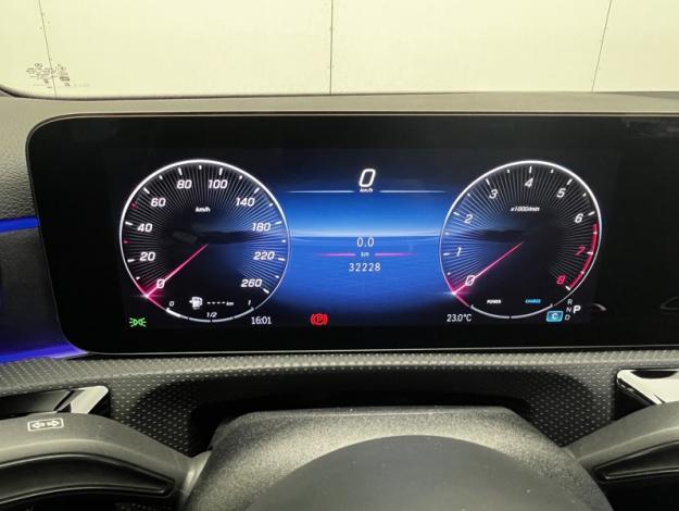 MERCEDES-BENZ Classe A 180 AMG Line  
