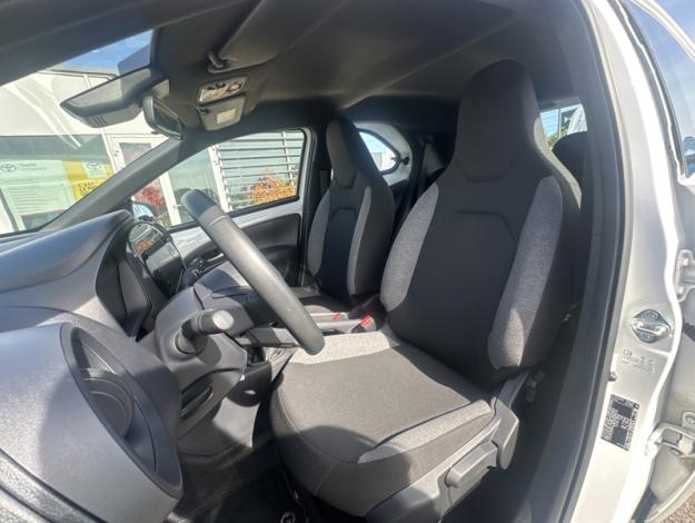 TOYOTA Aygo X 1.0 VVT-i 72 Dynamic  