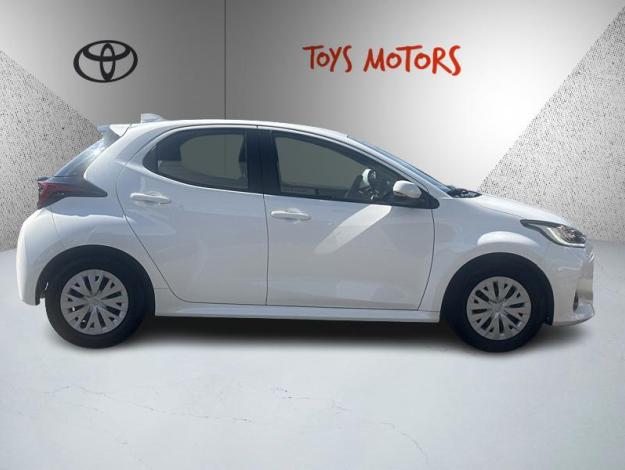 TOYOTA Yaris 116h Dynamic Business   
