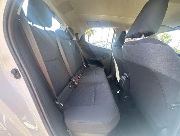 TOYOTA Yaris 116h Dynamic Business   