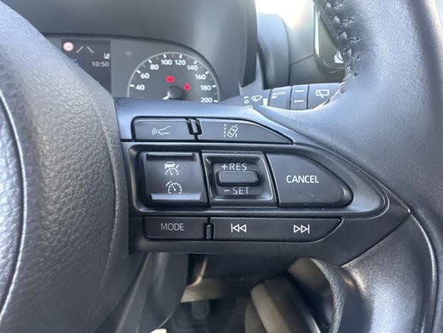 TOYOTA Yaris 116h Dynamic Business   
