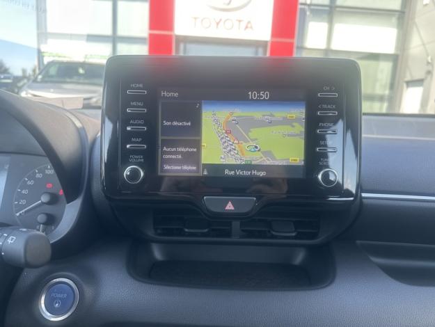 TOYOTA Yaris 116h Dynamic Business   
