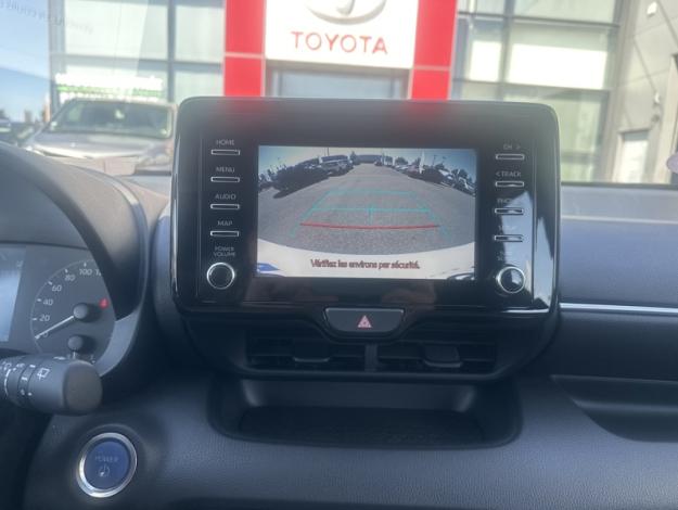 TOYOTA Yaris 116h Dynamic Business   
