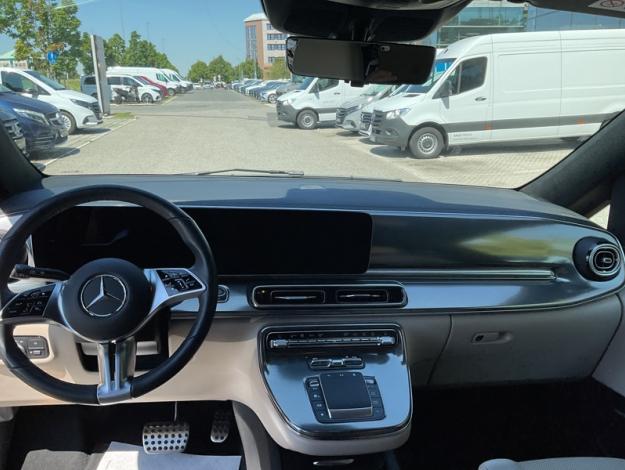 MERCEDES-BENZ  Třída V V 300D 4MATIC EXCLUSIVE (7/11)