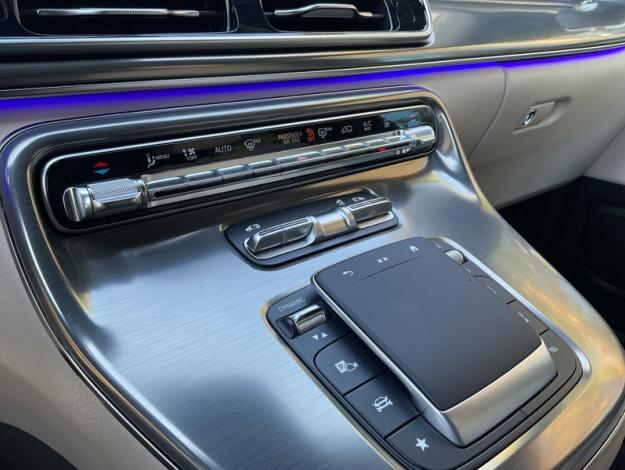 MERCEDES-BENZ  Třída V V 300D 4MATIC EXCLUSIVE (10/11)