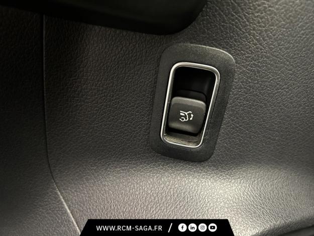 MERCEDES-BENZ GLA 200 d AMG Line  