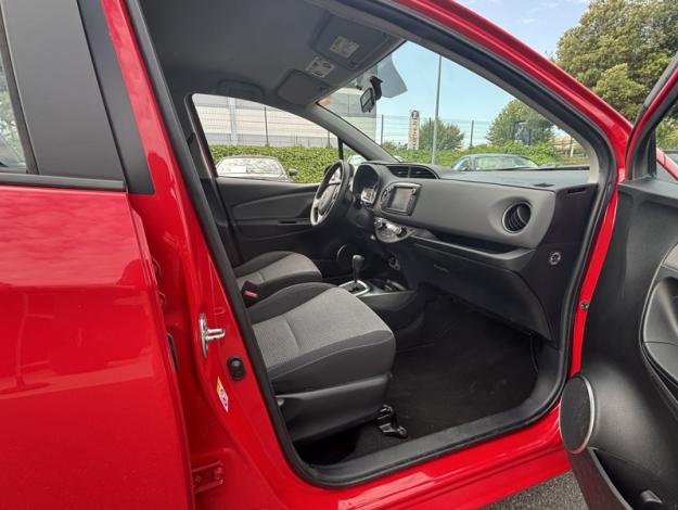 TOYOTA Yaris 1.5 100 h France  