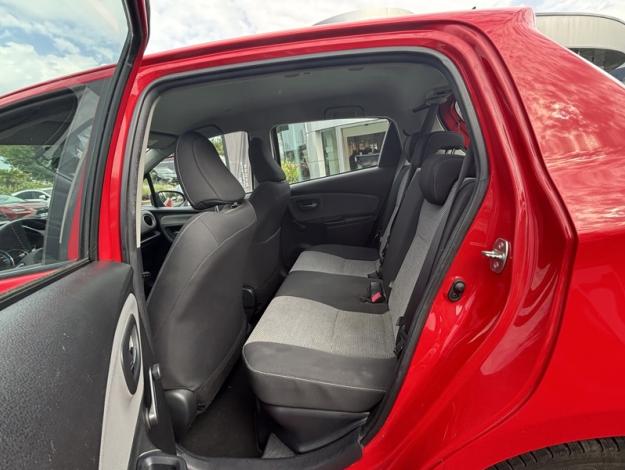 TOYOTA Yaris 1.5 100 h France  