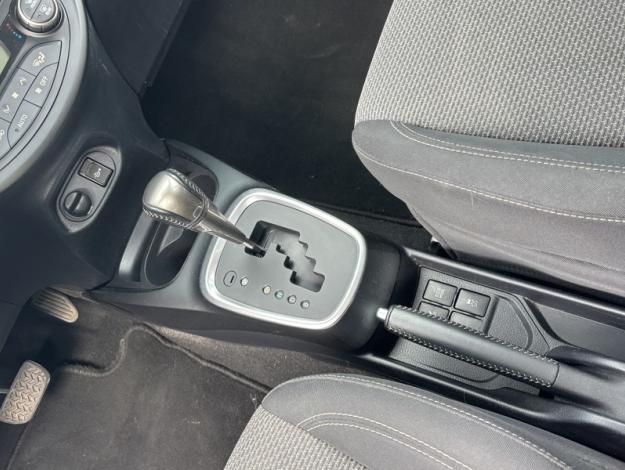TOYOTA Yaris 1.5 100 h France  