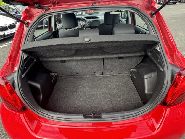 TOYOTA Yaris 1.5 100 h France  