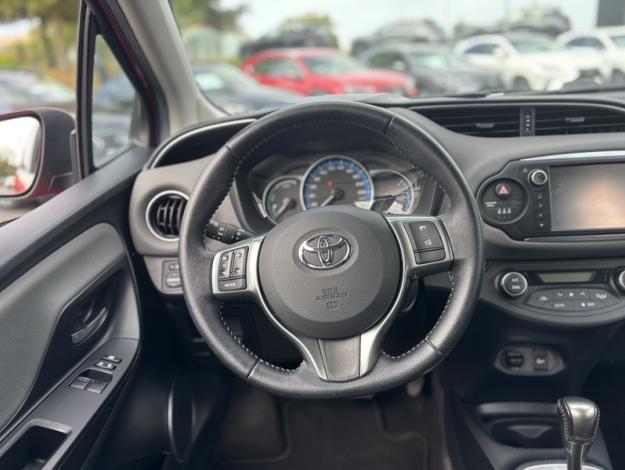 TOYOTA Yaris 1.5 100 h France  