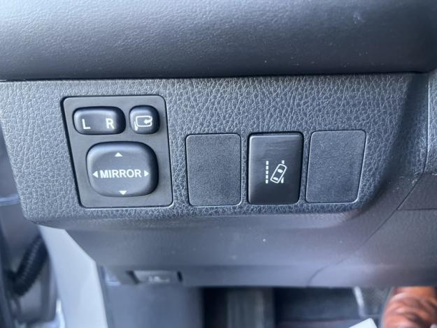 TOYOTA RAV4 AWD EXCLUSIVE  