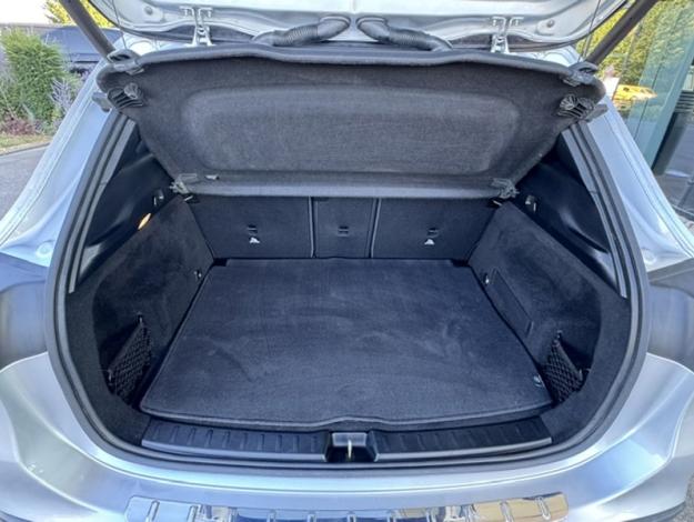 MERCEDES-BENZ GLA 200 d AMG Line  