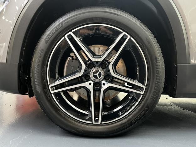 MERCEDES-BENZ GLB 200 d AMG Line  
