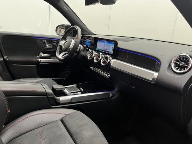 MERCEDES-BENZ GLB 200 d AMG Line  