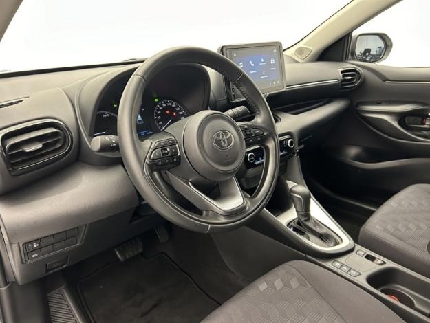 TOYOTA Yaris 116h Dynamic  