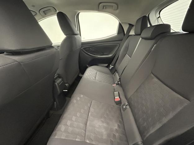 TOYOTA Yaris 116h Dynamic  