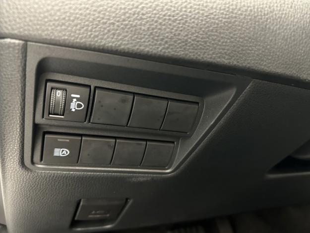 TOYOTA Yaris 116h Dynamic  