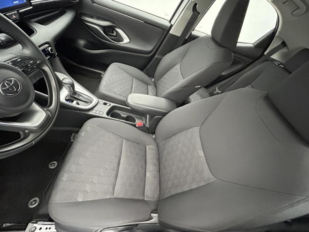 TOYOTA Yaris 116h Dynamic  