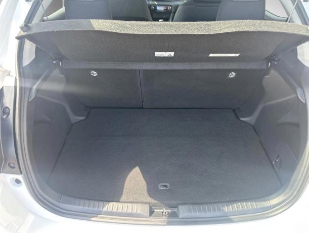 TOYOTA Yaris 116h Dynamic  