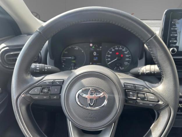 TOYOTA Yaris 116h Dynamic  