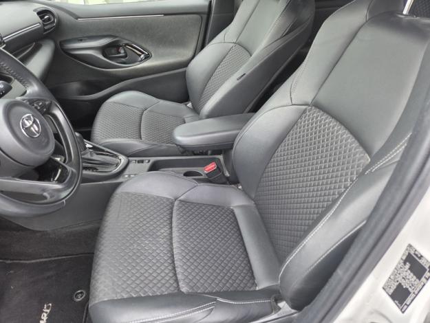 TOYOTA Yaris 116h Collection Tech Nav  