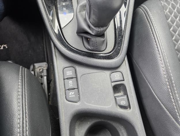 TOYOTA Yaris 116h Collection Tech Nav  
