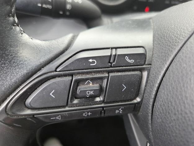 TOYOTA Yaris 116h Collection Tech Nav  