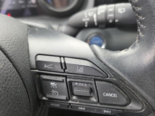TOYOTA Yaris 116h Collection Tech Nav  