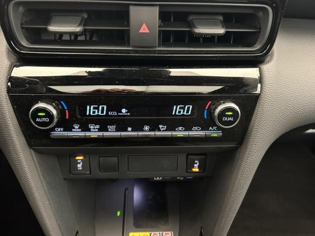 TOYOTA Yaris Cross 130H PREMIERE  