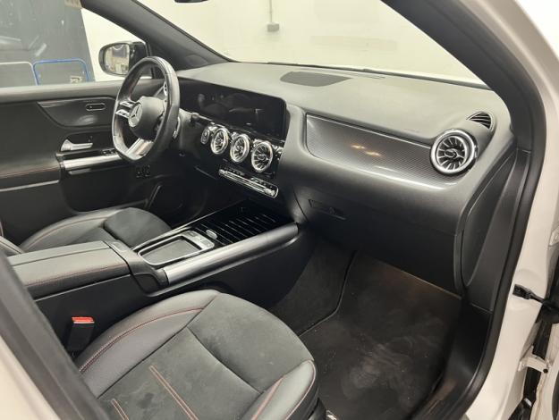 MERCEDES-BENZ GLA 250 e AMG Pack Night  
