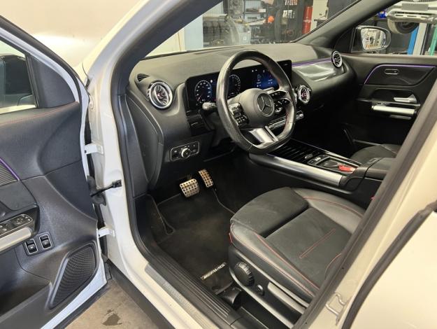 MERCEDES-BENZ GLA 250 e AMG Pack Night  