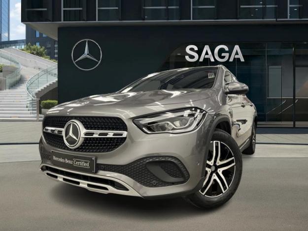 MERCEDES-BENZ GLA 250 e Luxury Line Toit Pano  