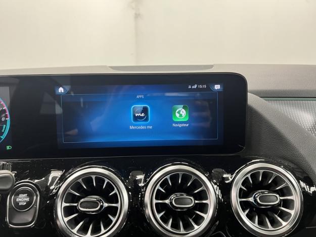 MERCEDES-BENZ GLA 250 e Luxury Line Toit Pano  