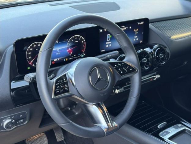 MERCEDES-BENZ GLA-Klasse GLA 180 Off-Roader