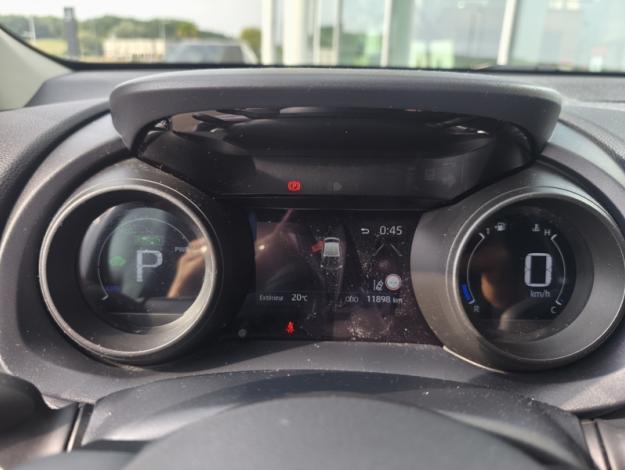 TOYOTA Yaris Hybride 116h Design  