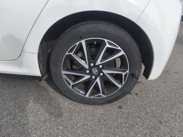 TOYOTA Yaris Hybride 116h Design  