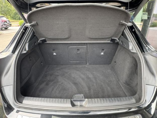 MERCEDES-BENZ GLA 200 Sensation  