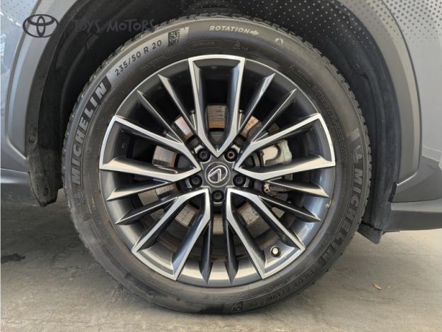 LEXUS NX 450H+ 4WD Executive  