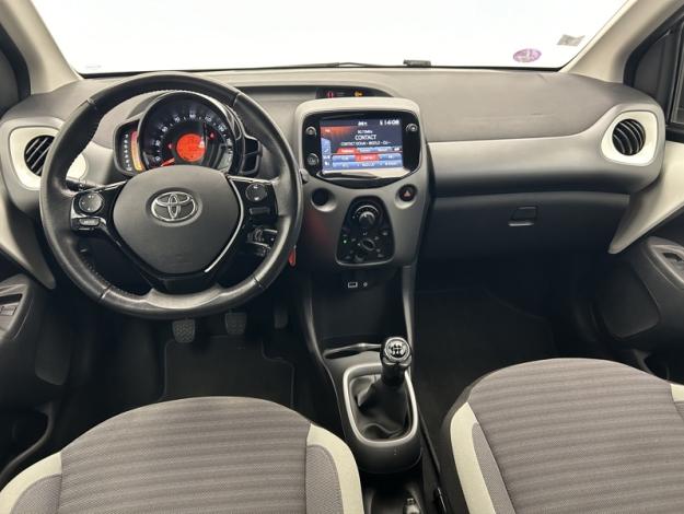 TOYOTA Aygo 1.0 VVT-i x-play  