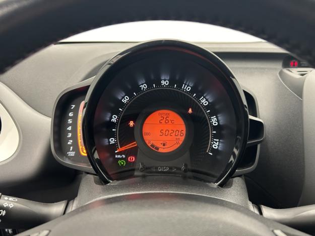 TOYOTA Aygo 1.0 VVT-i x-play  